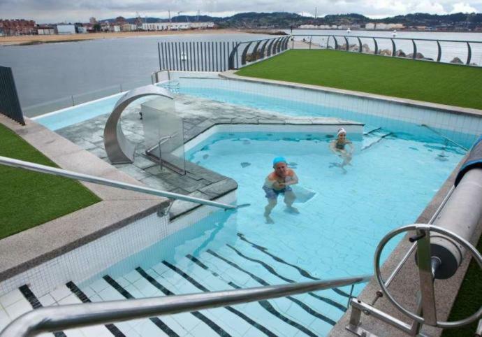 Primera Linea Playa+Parking Gratis Gijón Dış mekan fotoğraf